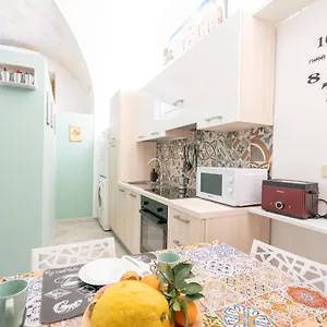 casa-santa-marina.catania-hotels.net/