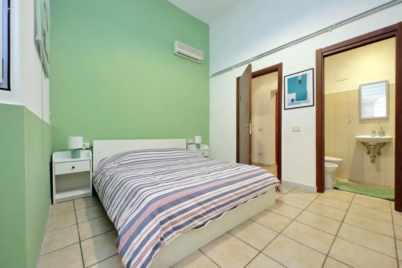 My Home Your Home Roma 0*,  Italia